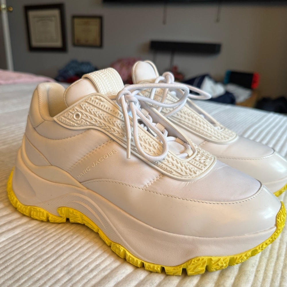 Marc Jacob’s sneakers size 37 or 6.5 never worn only tried on